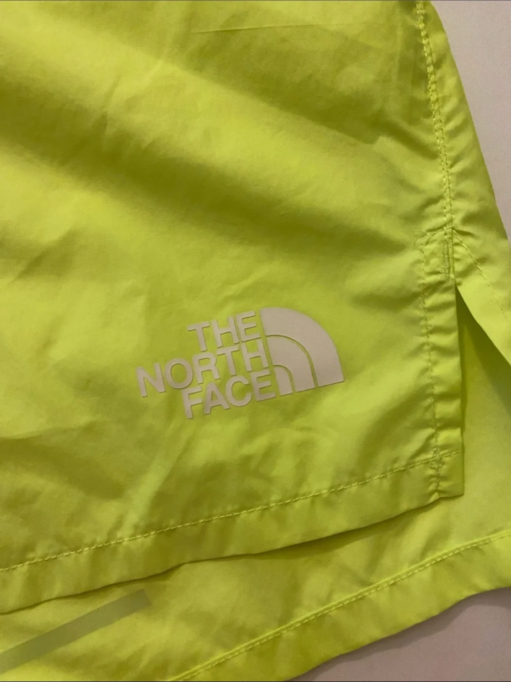 Men’s The North Face Neon Lined Shorts LARGE